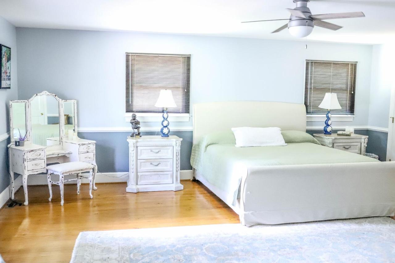 Early Inn At The Grove Rocky Mount Екстер'єр фото